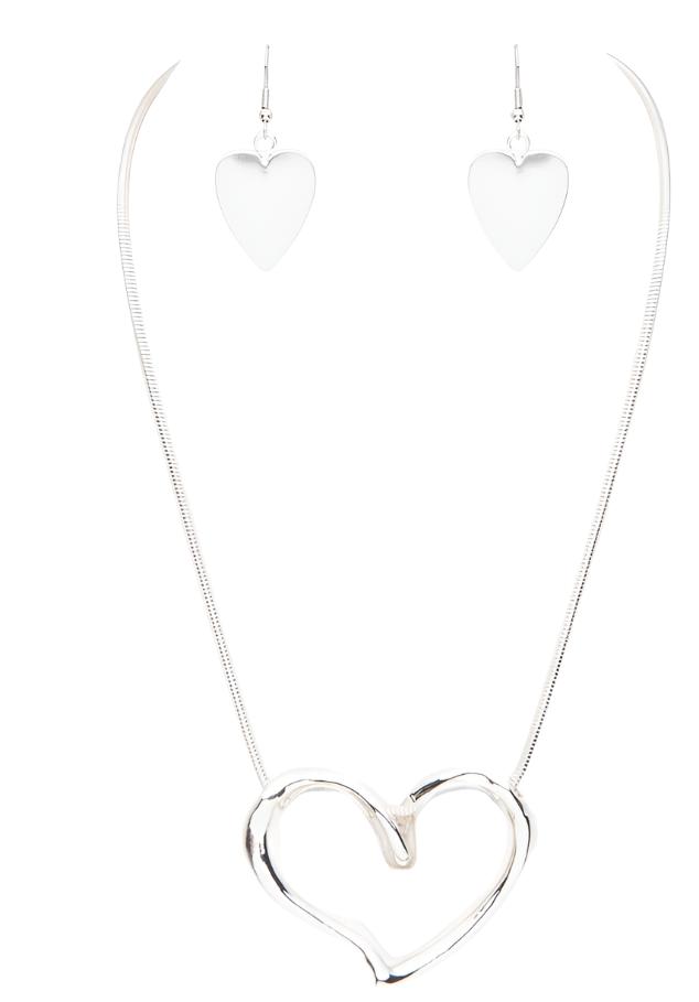 Big Heart Pendant Necklace Set